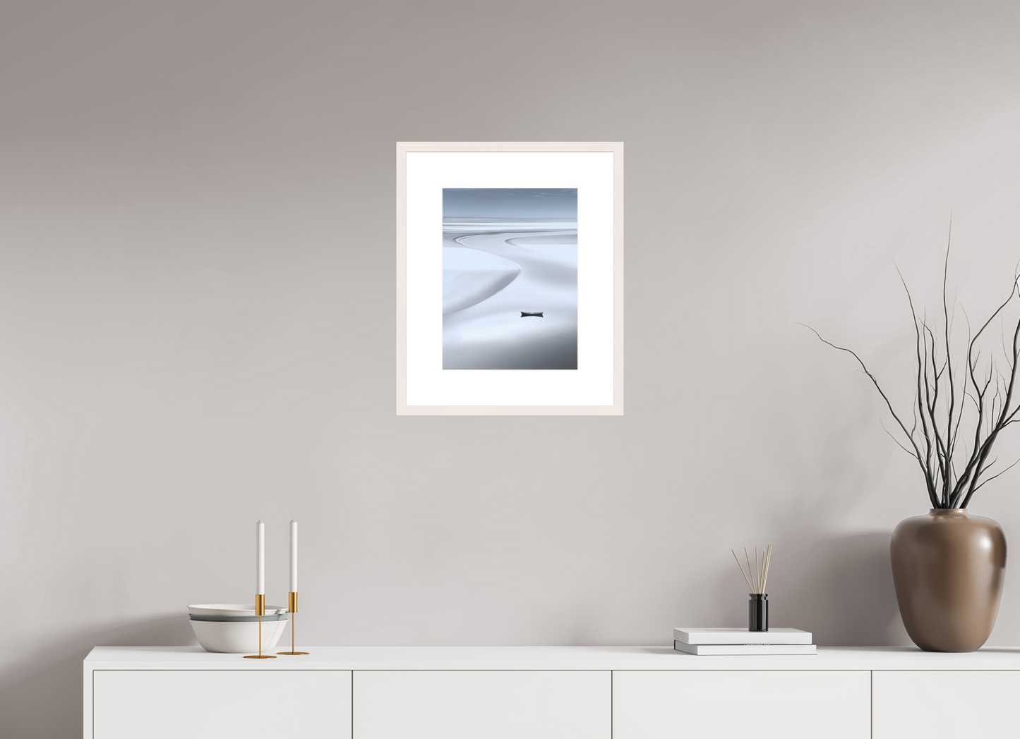 30 x 40 cm, Fine Art Print gerahmt Boot im Wattenmeer